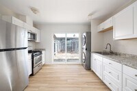 Building Photo - 767 Ball Ave