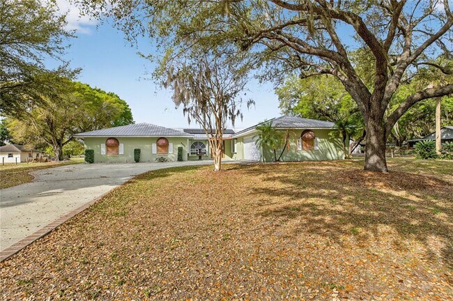 Building Photo - 2065 Oak Beach Blvd