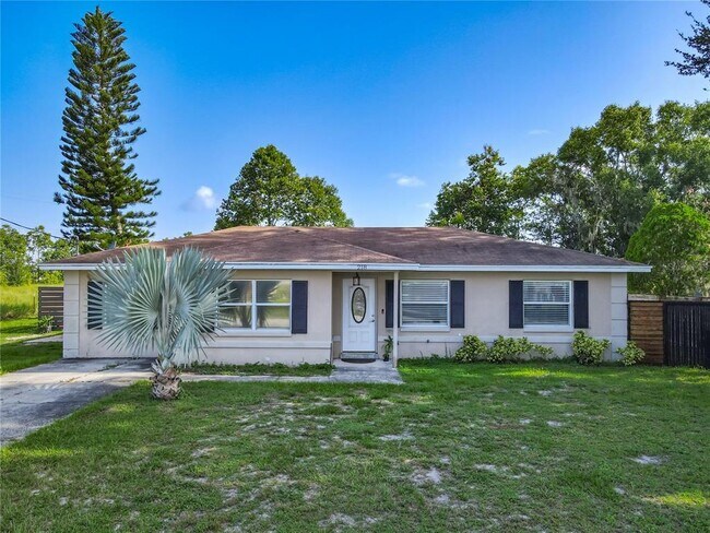 Primary Photo - 218 Oakview Ave