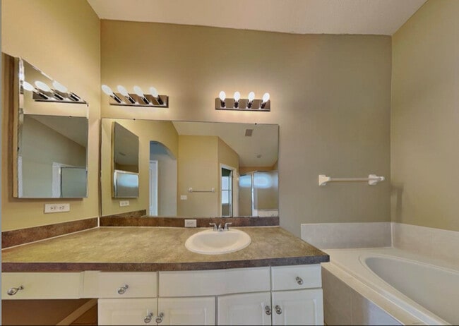 Building Photo - 8414 Canterbury Lake Blvd