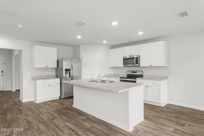 Building Photo - 5832 Viking