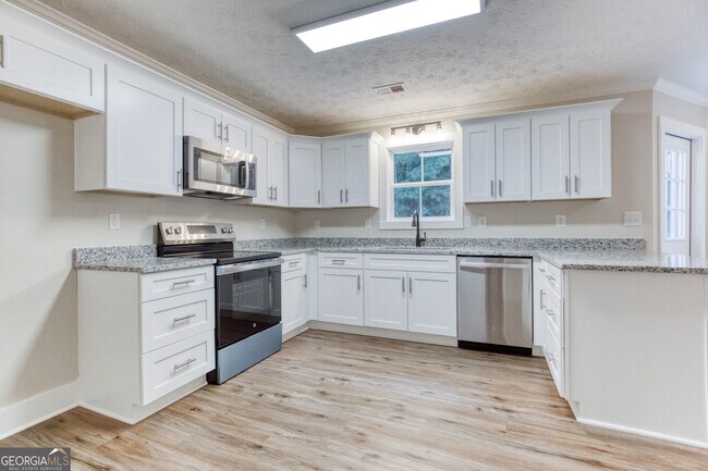 Building Photo - 4085 Fawn Valley Dr