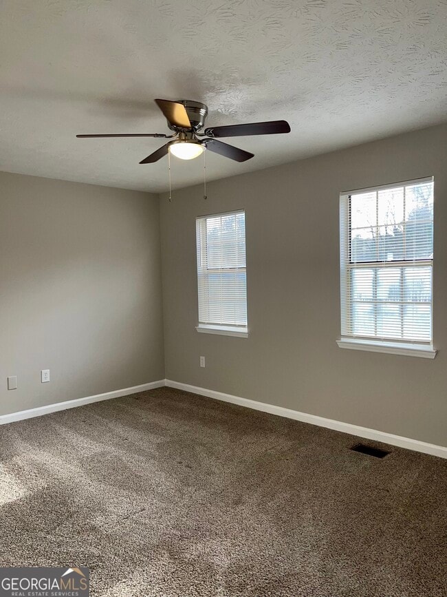 Building Photo - 5882 Sheldon Ct