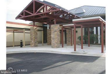 Building Photo - 15101 Interlachen Dr