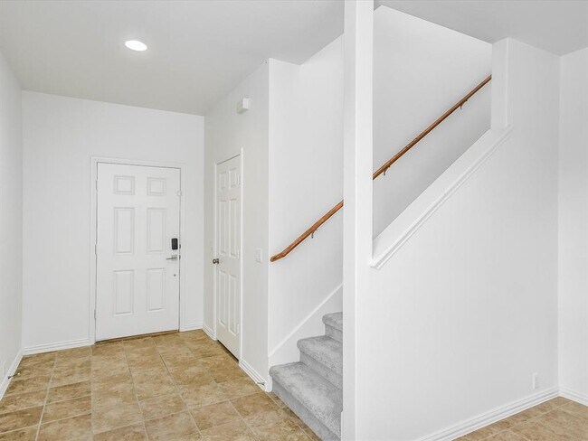 Building Photo - 11301 Hill Stable Ct