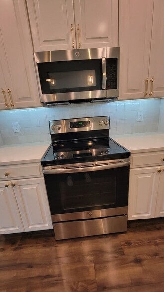 Building Photo - 3541 Gretchen Dr