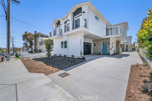 Building Photo - 2304 Harriman Ln