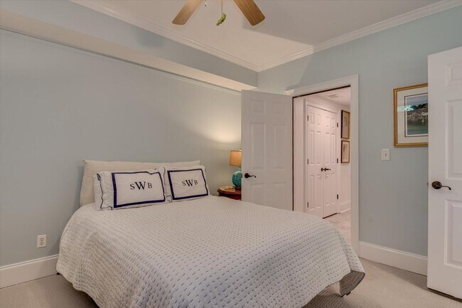 Building Photo - 501 John Fox's Run