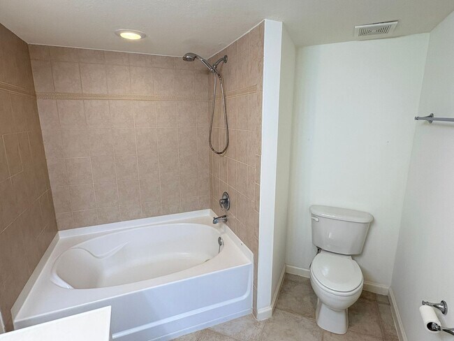 Building Photo - 4127 Residence Drive