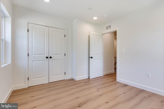 Building Photo - 118 Winters Ln