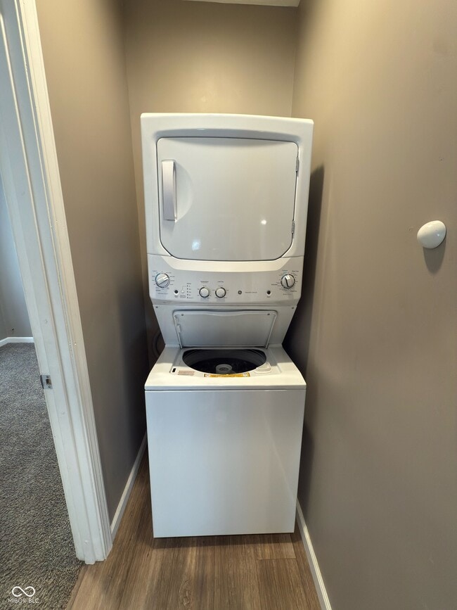 Building Photo - 603 N Columbia St