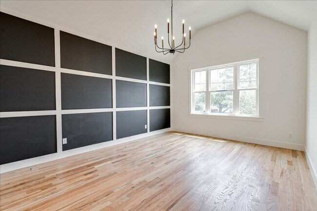 Building Photo - North Shore New Construction!