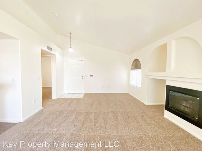 Building Photo - 2 br, 2 bath House - 7950 W. Flamingo Rd #...