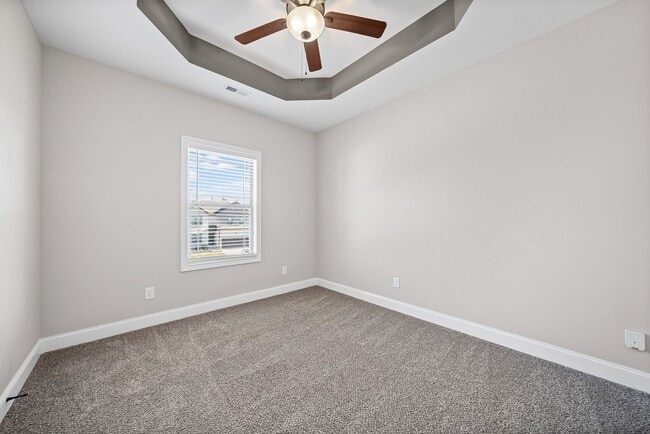 Building Photo - Spacious 4 bedroom 3 full bath home for rent!