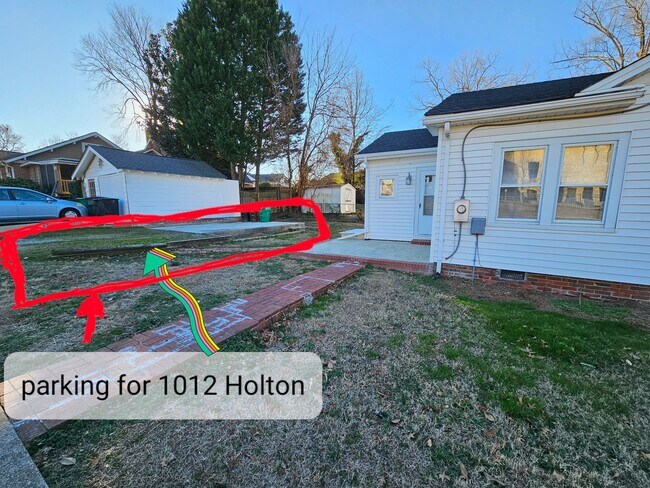 Building Photo - 1012 Holton Pl