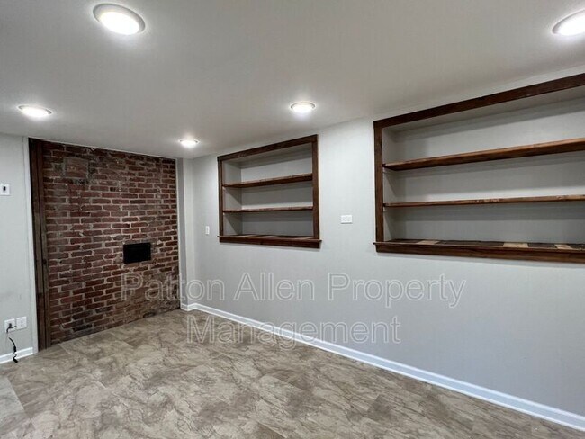 Building Photo - 179 Forest Hill Dr