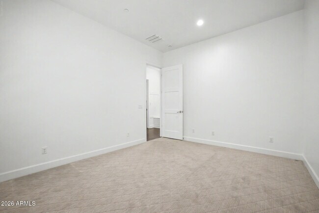 Building Photo - 18418 N 97th Pl