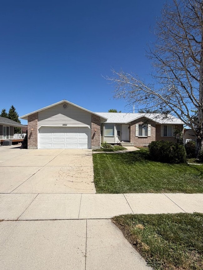 Building Photo - GET $500 OFF THE FIRST MONTHS RENT!!!