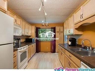 Building Photo - 6265 Magda Dr