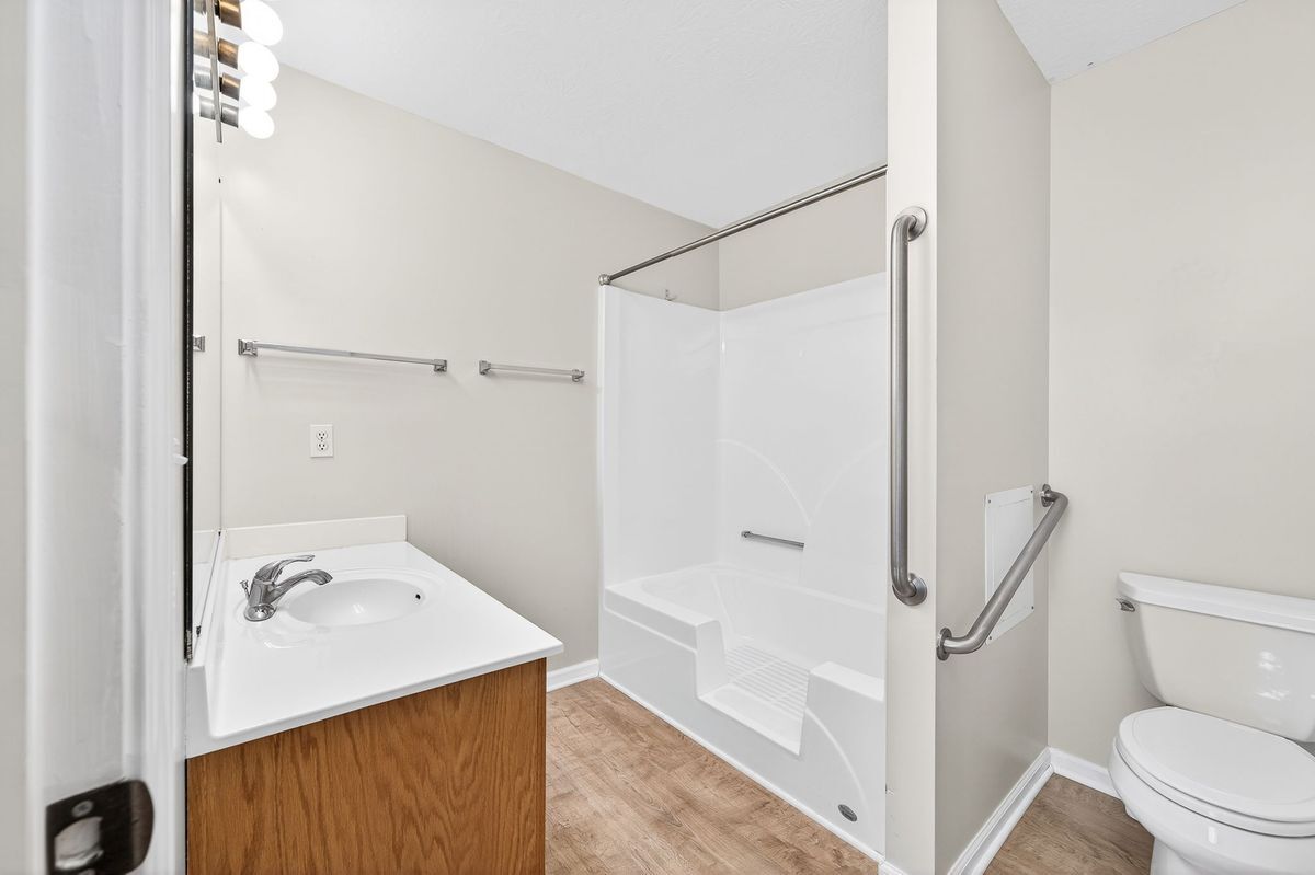 Building Photo - 39 Calloway Dr