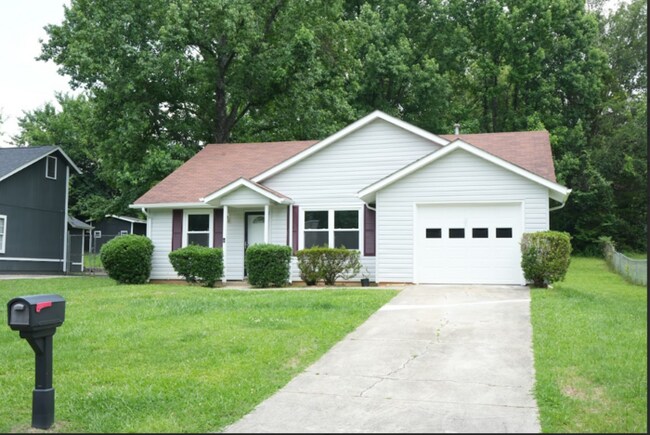 Primary Photo - A beautiful house available in Williford