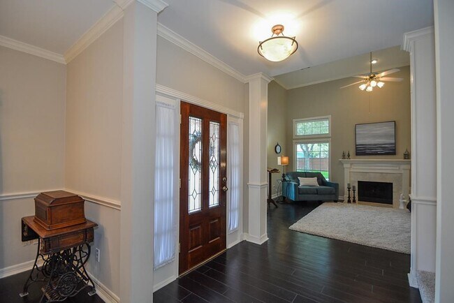 Building Photo - 4210 Greystone Way