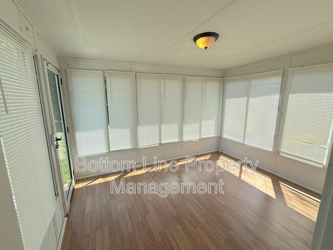 Building Photo - 7012 Rumple Rd