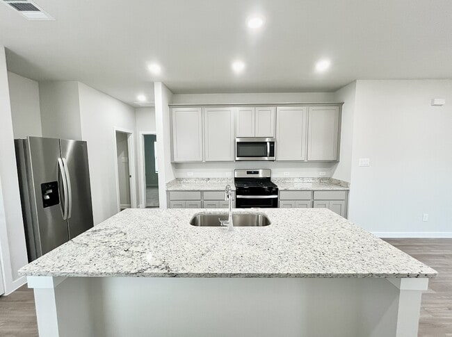 Building Photo - 11848 Whirlaway Dr