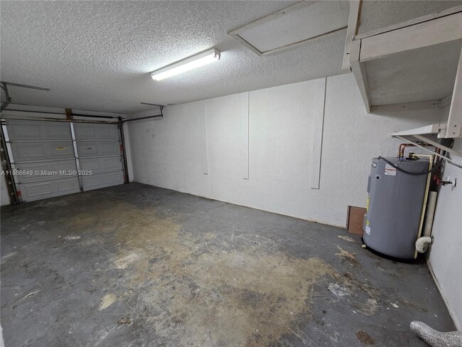 Building Photo - 1260 SE St Lawrence Way