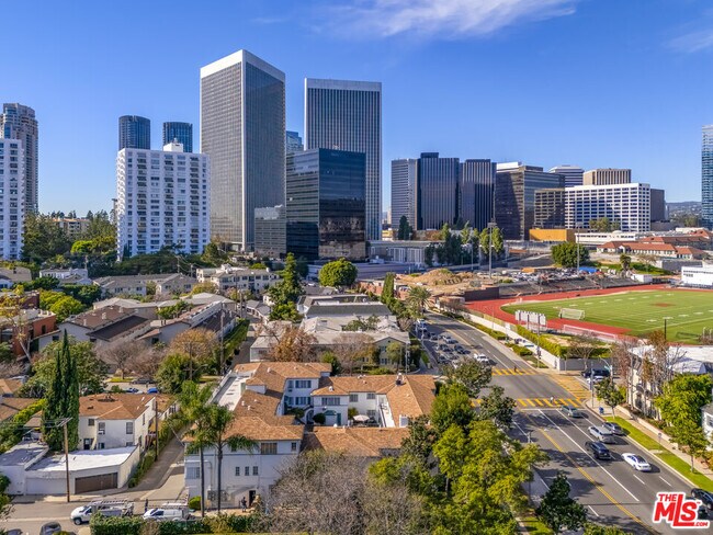 Building Photo - 9756 W Olympic Blvd