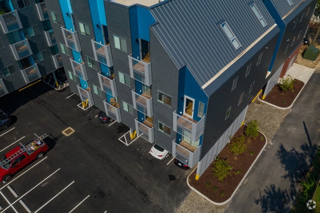 805 W Cary - 805W Lofts