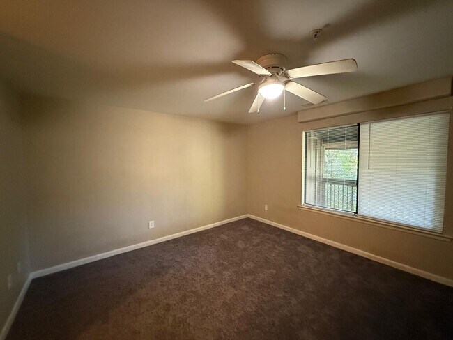 Building Photo - 3272 Blazing Pine Knoll