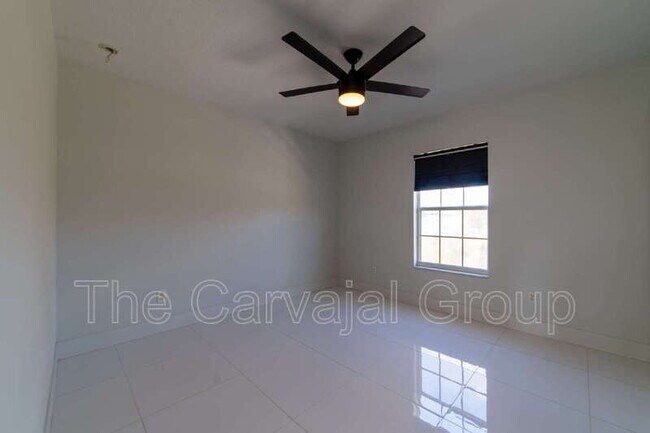 Building Photo - 10224 Vickers Ridge Dr