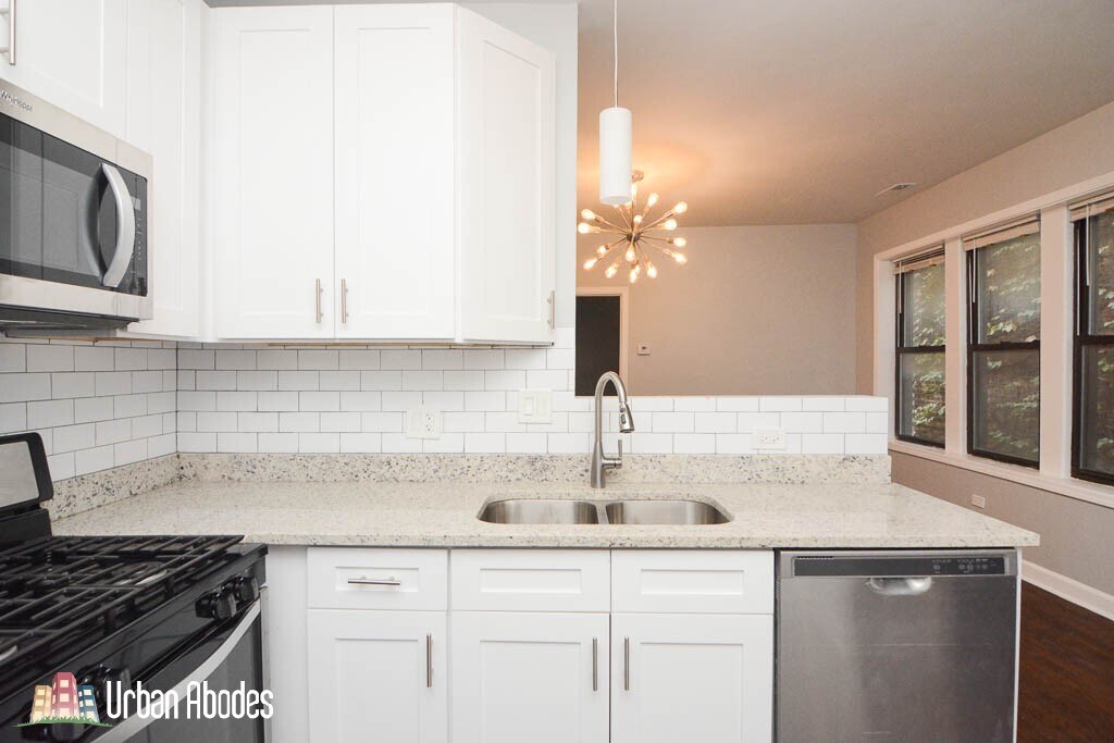 Building Photo - 3301 N Harding Ave