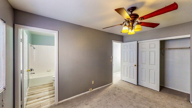 Building Photo - "Charming Las Vegas Retreat: 2-Bed Oasis o...