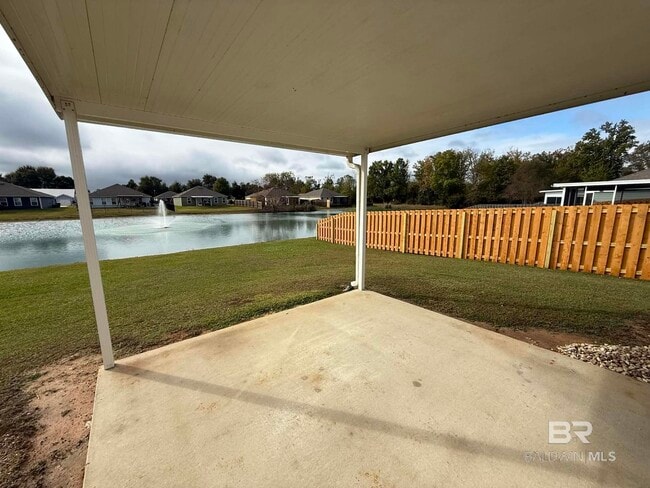 Building Photo - 912 Sentinel Cir