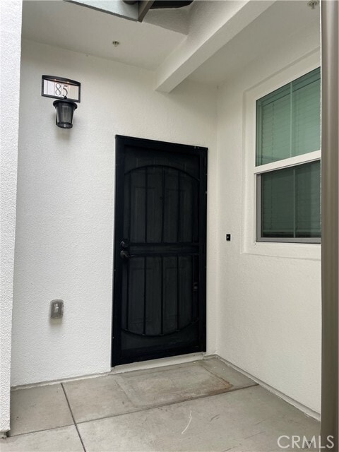 Building Photo - 205 W Via Presido