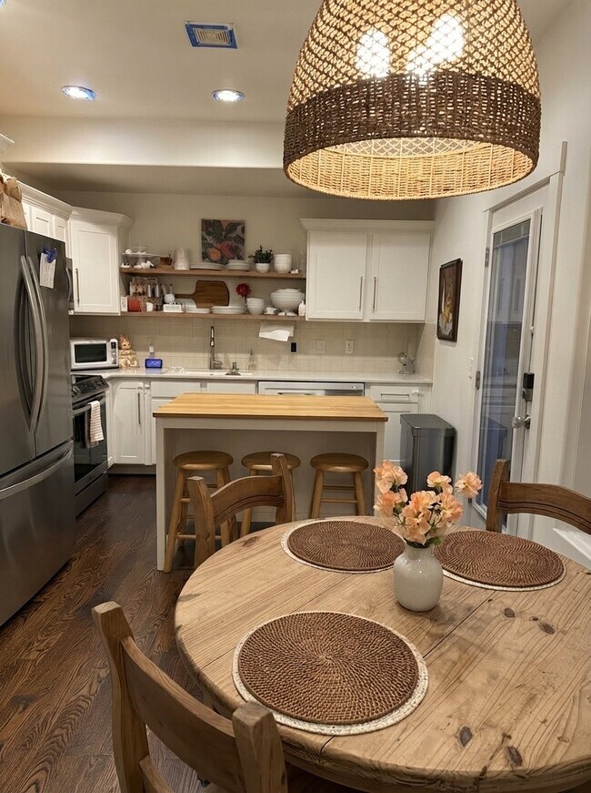 Building Photo - 11718 Sun Tea Way