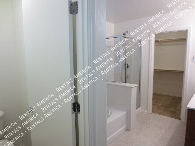 Building Photo - 2417 N 73rd Dr