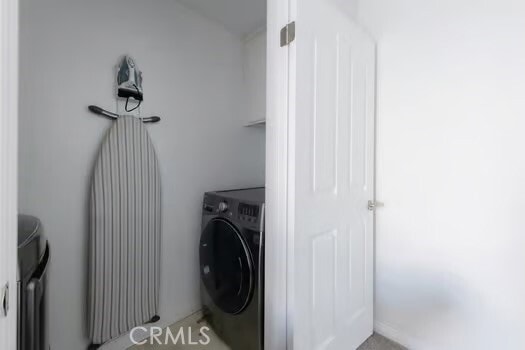 Building Photo - 703 Main St