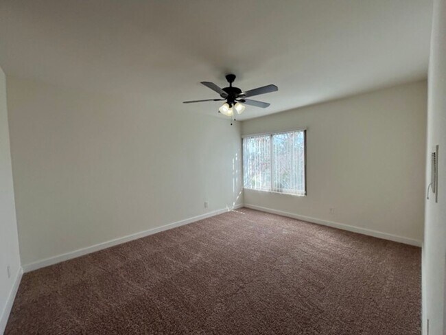 Building Photo - Citrus Cove Apartments 1 br