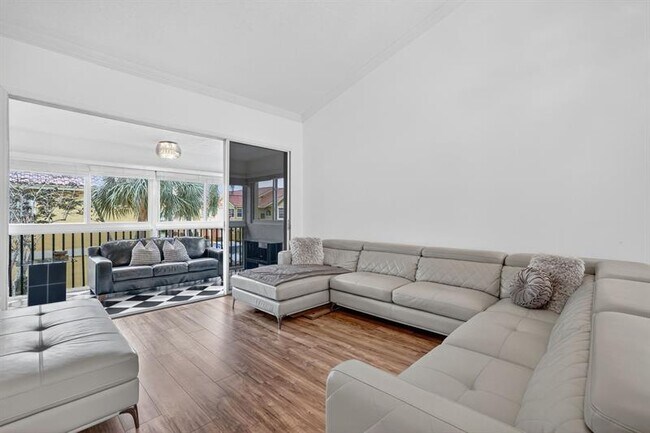 Building Photo - 2121 S Ocean Blvd