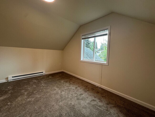 Building Photo - 3827 Wetmore Ave