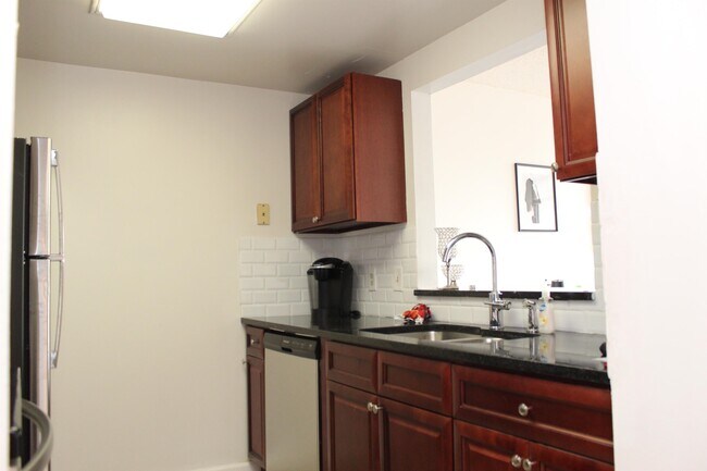 Building Photo - 1280 W Peachtree St NW