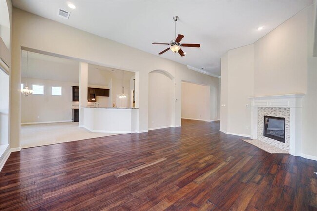 Building Photo - 220 Piedmont Hills Pass