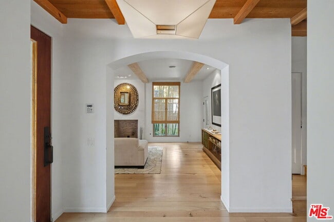 Building Photo - 420 Alta Ave