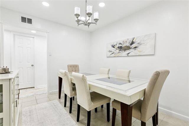 Building Photo - 1015 Roselawn St