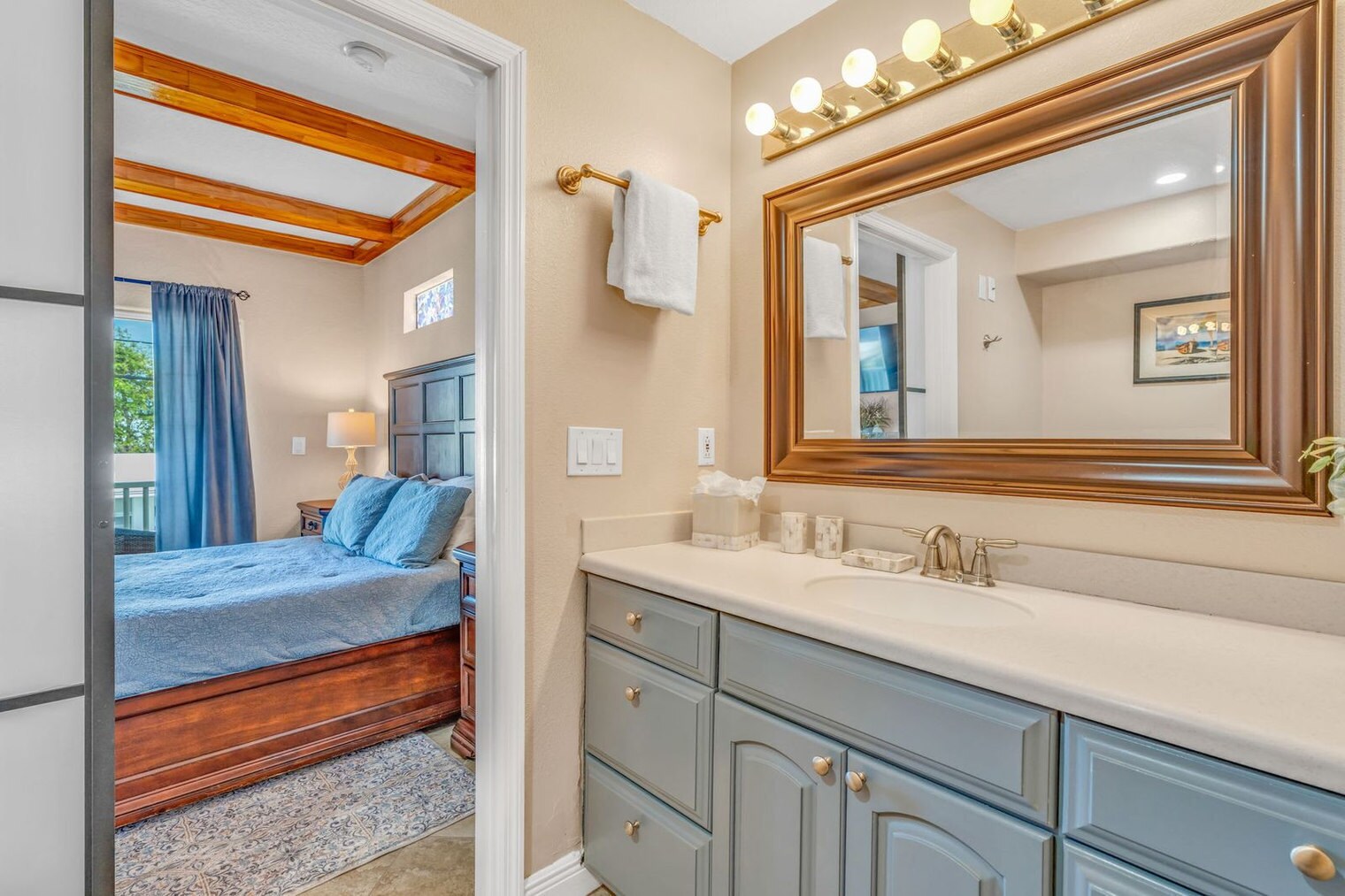 Building Photo - 12400 Overseas Hwy