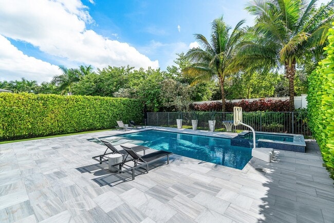 Building Photo - 9006 Dulcetto Ct