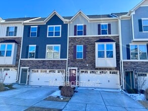 Building Photo - 812 Channing Park Cir